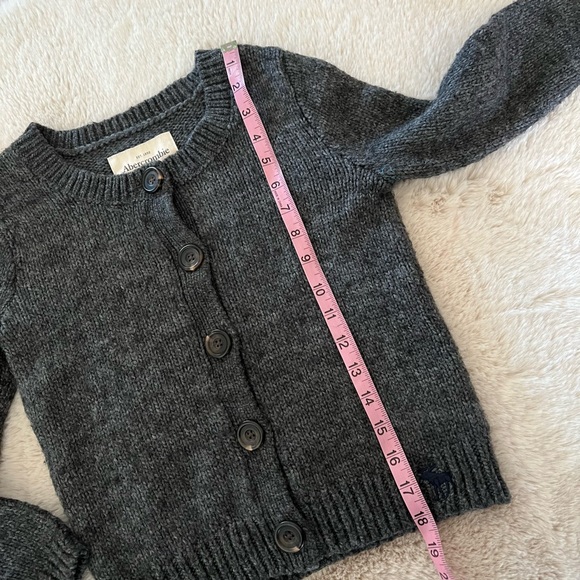 Abercrombie & FitchGrey Wool Alpaca Blend Button Sweater Size Small - Picture 7 of 9